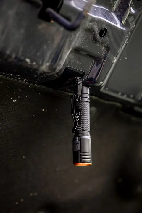 Şarj edilebilir USB C el feneri 2000 lm CHN LED